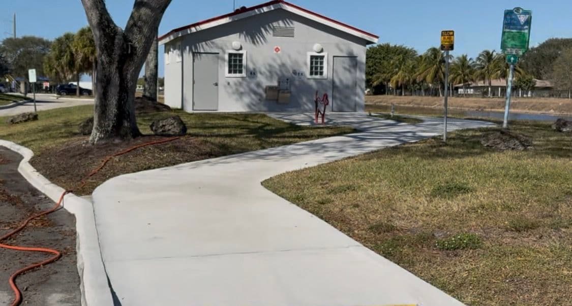 Gallery photos for Pressure Washing at Veterans Park in Tamarac: Image #2