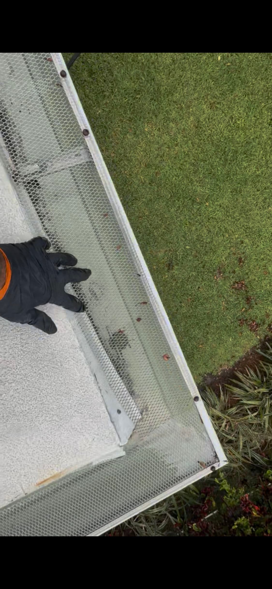 Gallery photos for Clogged Gutters Are a Bigger Problem Than Most Homeowners Realize: Image #3