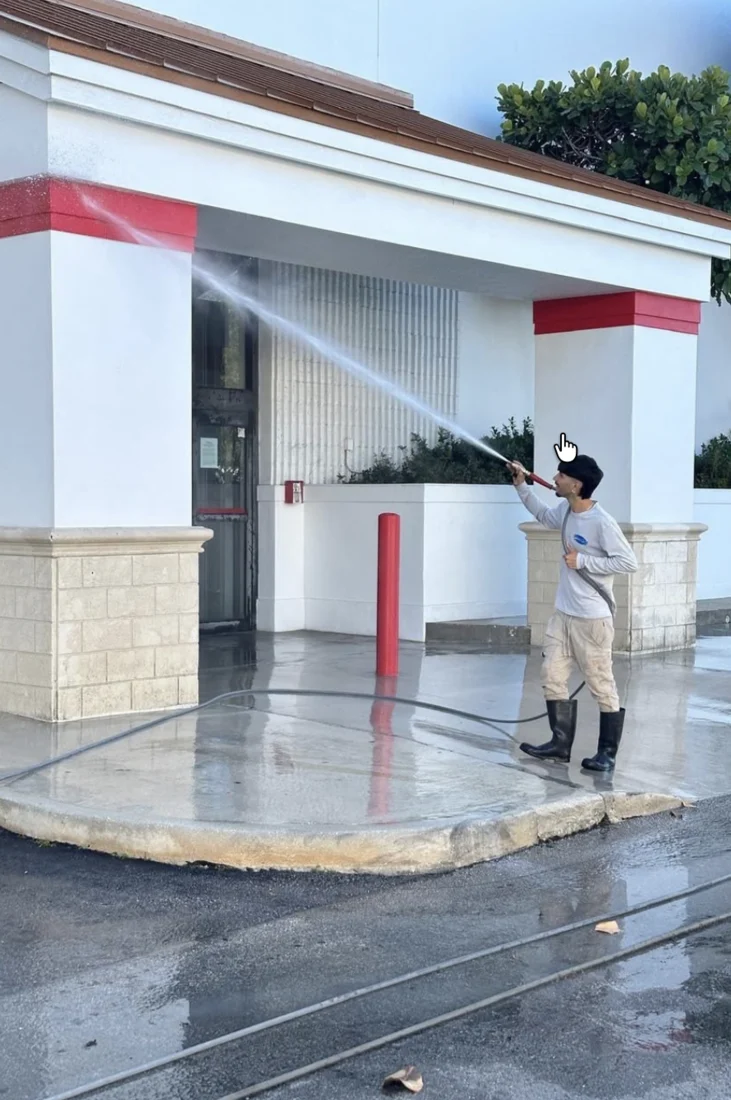 Quarterly maintenance for Office Depot and its shopping center.