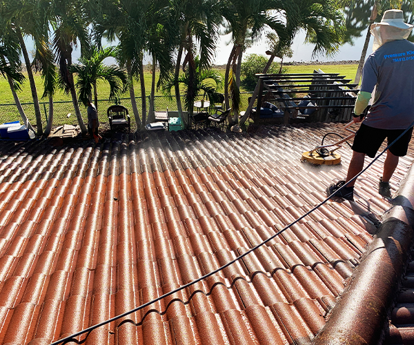 The Benefits Of Pressure Cleaning Your Roof
